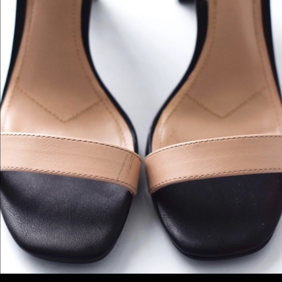 Charles David Grant Sandals* - Picture 6 of 6